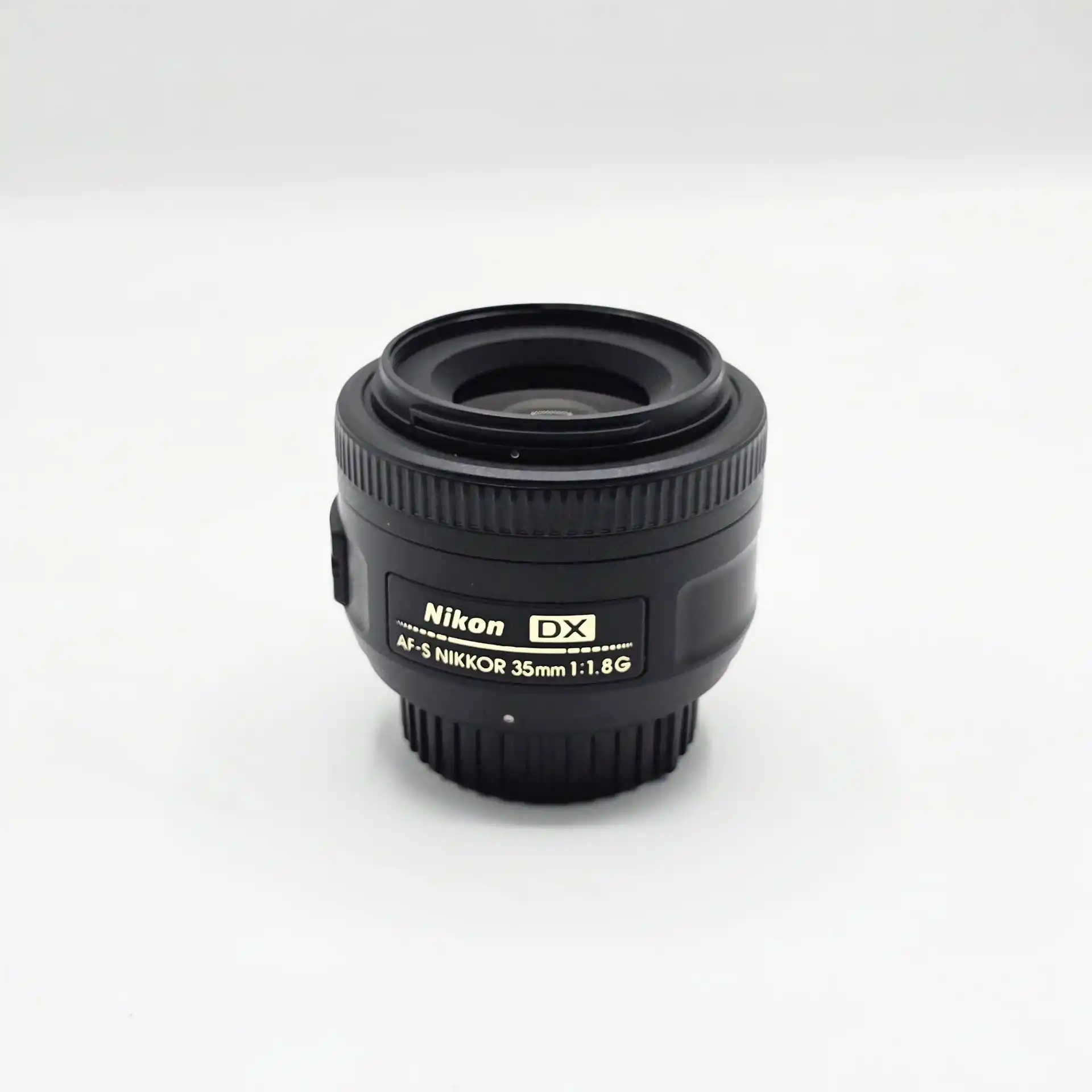 لنز نیکون | Nikon 35mm f1.8g دست دو